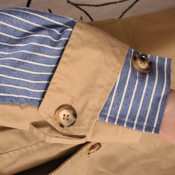 Boohoo Trench Coat - Picture 5 of 8